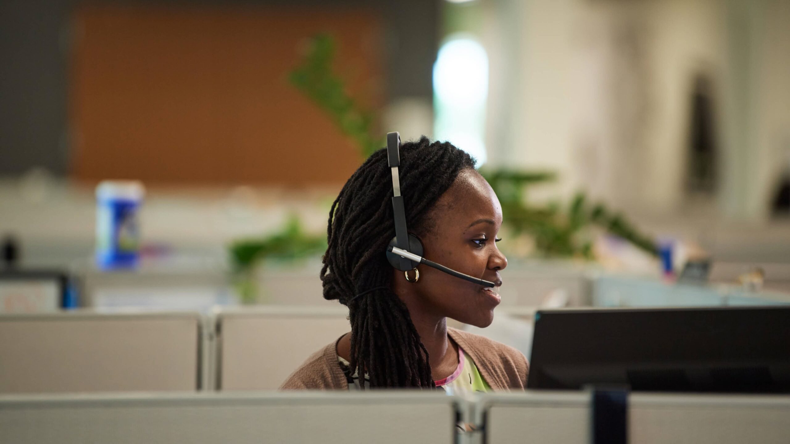 ge-healthcare-customer-support-call-center-office